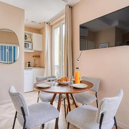 Appartamento Calm And Comfortable 2-bedroom In 17th *